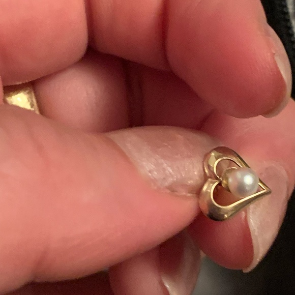 10 k gold pearl studs - Picture 5 of 5